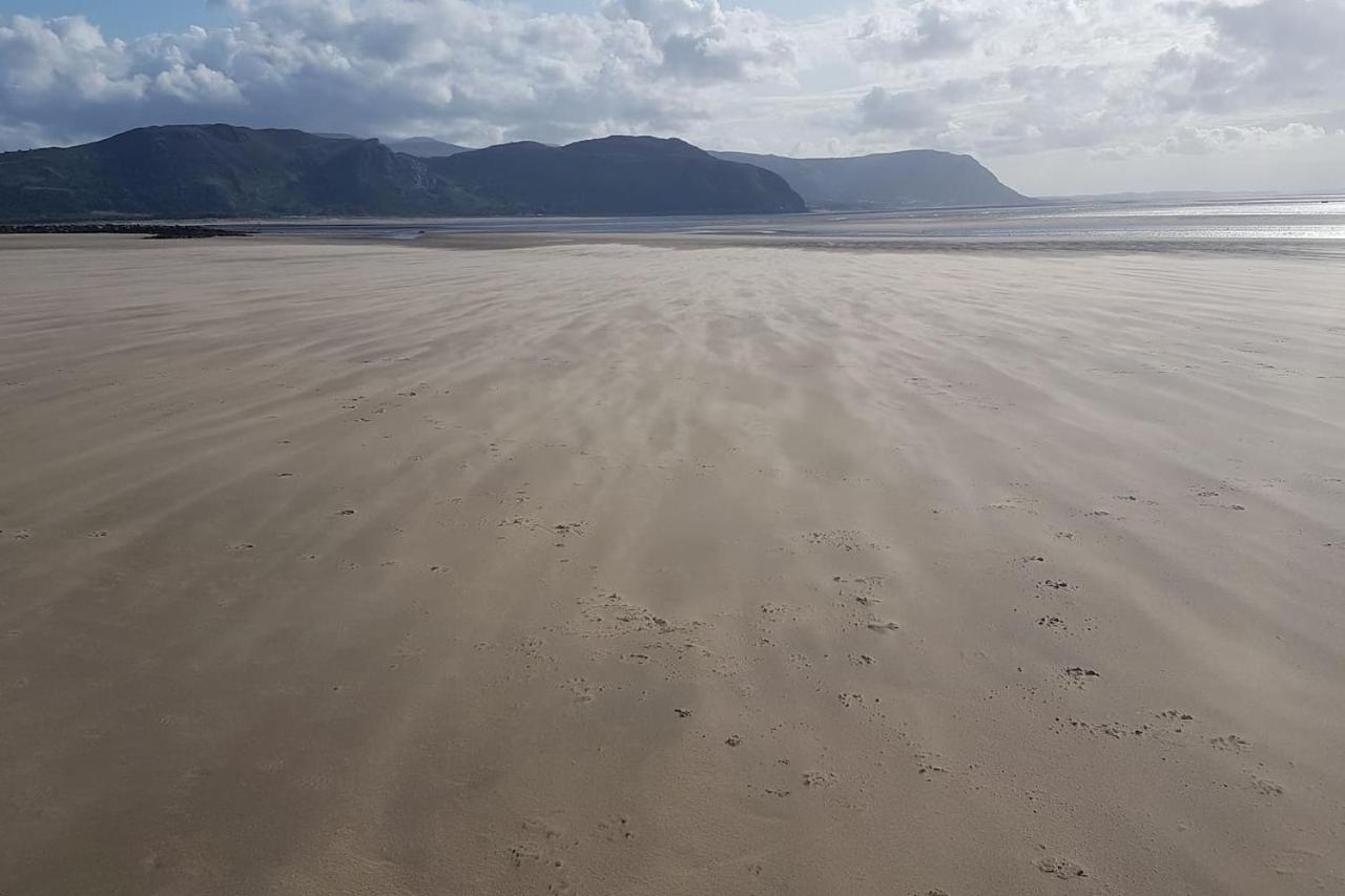 3 Bedroom Deganwy Sea View Beach House Ll31 外观 照片