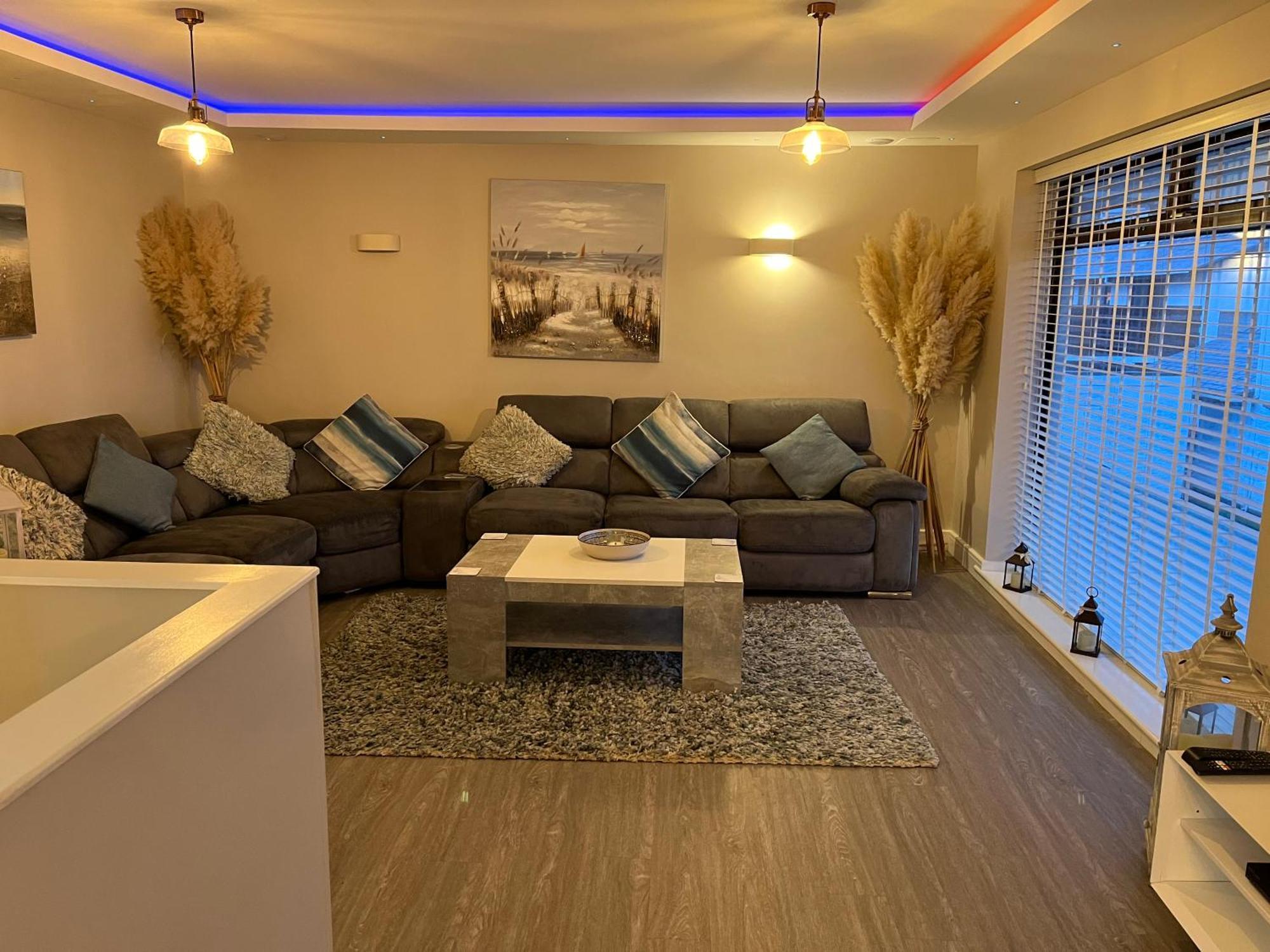 3 Bedroom Deganwy Sea View Beach House Ll31 外观 照片