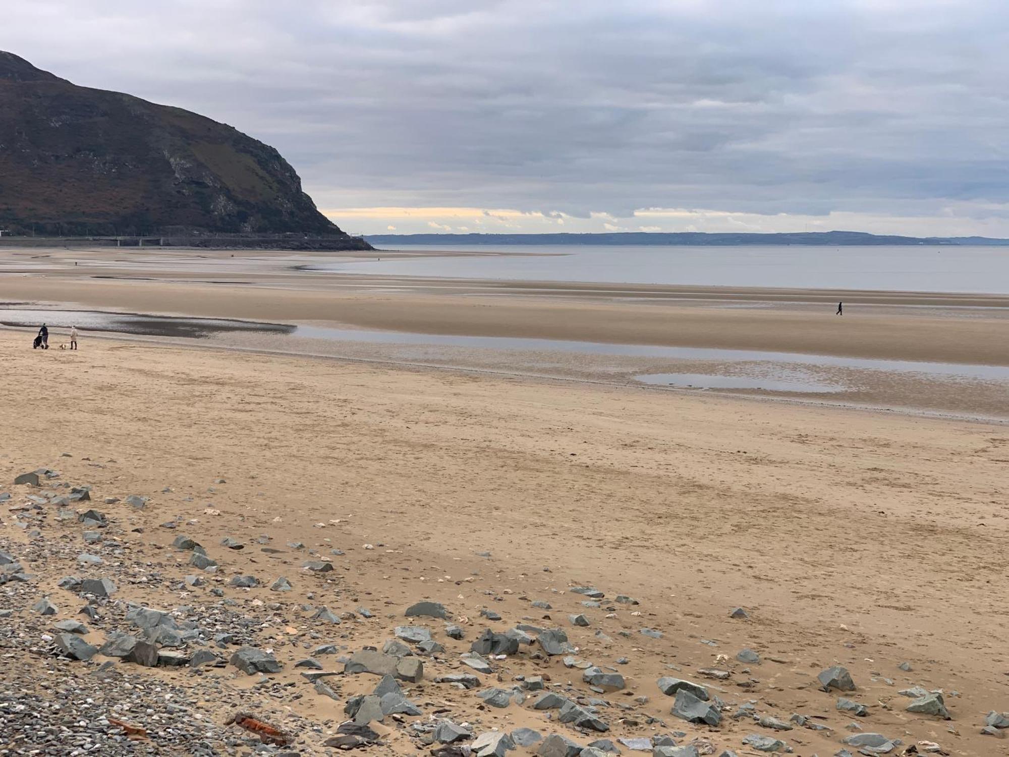 3 Bedroom Deganwy Sea View Beach House Ll31 外观 照片